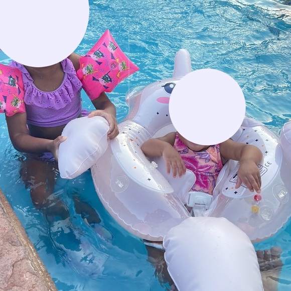 Baby float - Picture 9 of 9